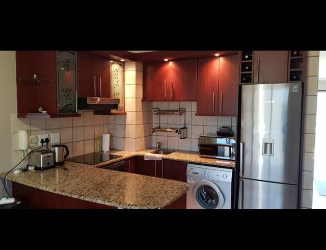 1 BEDROOM APARTMENT TO LET IN WAVES EDGE